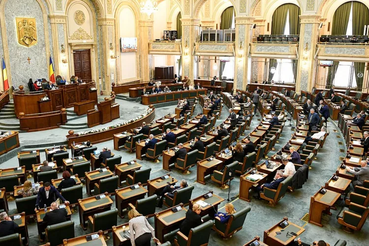 Scandal monstru în Senat din cauza unui proiect de lege inițiat de AUR, care vrea să interzică pornografia. „Extremiștii interzic filmele deocheate”