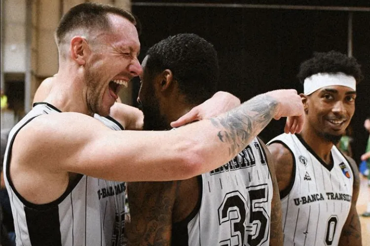 Victorie dramatică pentru U BT, în prelungiri, la debutul în ABA League. Dezamăgire cruntă pentru fanii clujeni de acasă!