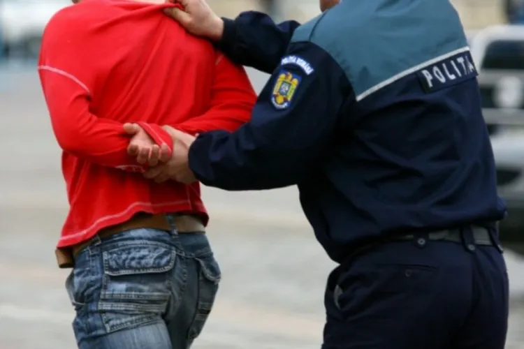 Spirit de polițist și în afara serviciului! O subcomisară din Cluj a recunoscut pe stradă un hoț căutat de câteva zile și a ajutat la prinderea lui