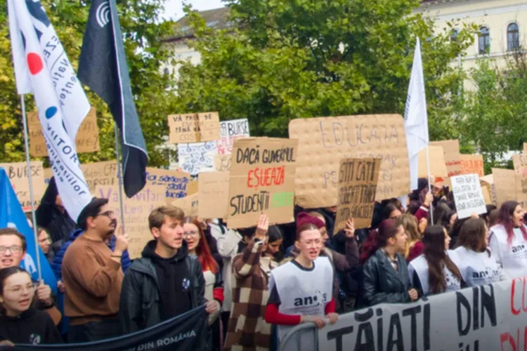 Conducerea Facultății de Matematică și Informatică din cadrul UBB face pași în spate după protestele studenților. Urmează runde de negocieri