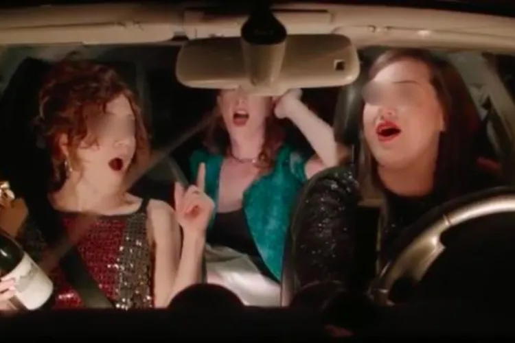 Clujenii din Florești, exasperați de vecinii care dau petrecere în mașină, până dimineață: „Nu suntem obligați să vă înghițim proasta educare!”