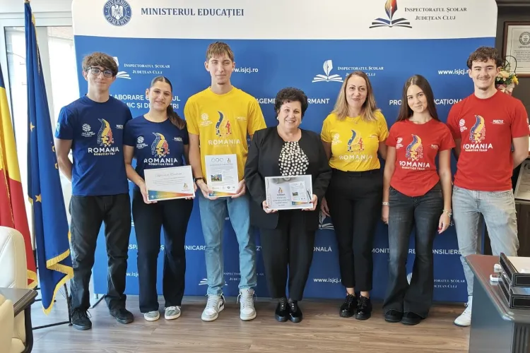 Cinci elevi clujeni pleacă în Panama să reprezinte România la competiția mondială de robotică FIRST Global Challenge 2025!