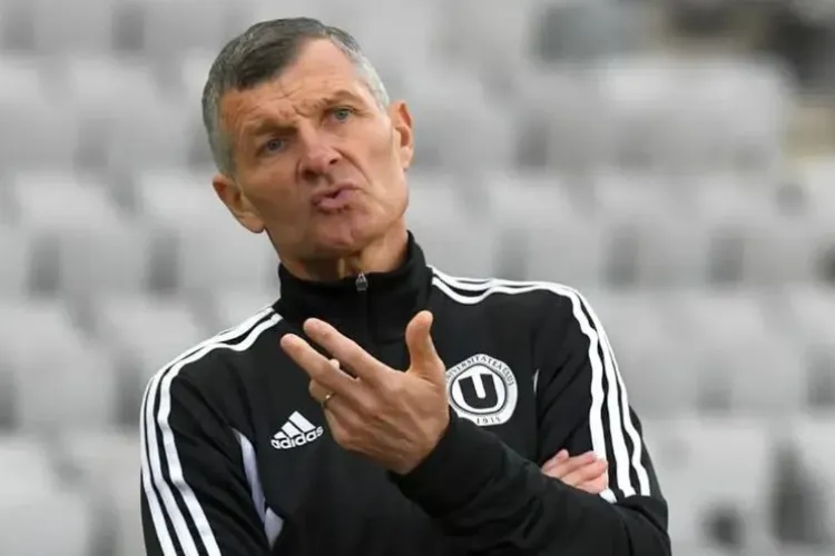 Sabău a explicat de ce a vrut să demisioneze de la U Cluj: „Ca să ajut echipa, am spus că cel mai bine e să plec eu”