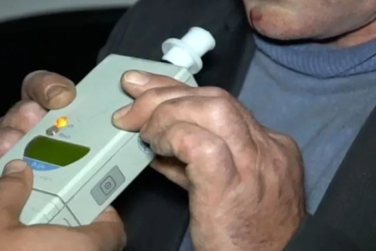 Un clujean de 74 de ani, prins cu o alcoolemie URIAȘĂ la volan: Era aproape de a provoca o nenorocire. S-a ales cu dosar penal