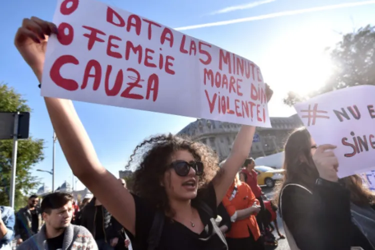 Clujenii sunt așteptați din nou în stradă pentru a spune „Ajunge!”: Când și unde va avea loc marșul „Împreună pentru Siguranța Femeilor” 
