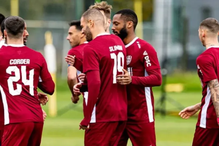 Conducerea pierde controlul! CFR Cluj, în picaj din cauza dezorganizării: „Unii jucători sunt mulțumiți, alții sunt nemulțumiți”