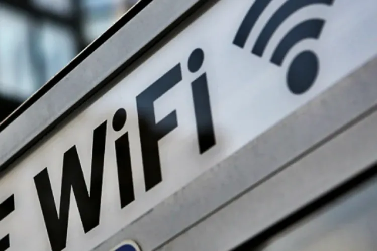 Wi-Fi-ul gratuit te poate costa scump! Cum îți fură hackerii datele și îți golesc conturile bancare în câteva secunde