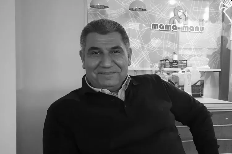 A murit fondatorul shaormeriilor Mama Manu, din Cluj. În semn de omagiu, toate încasările de azi vor fi donate. Puteți transmite un mesaj familiei