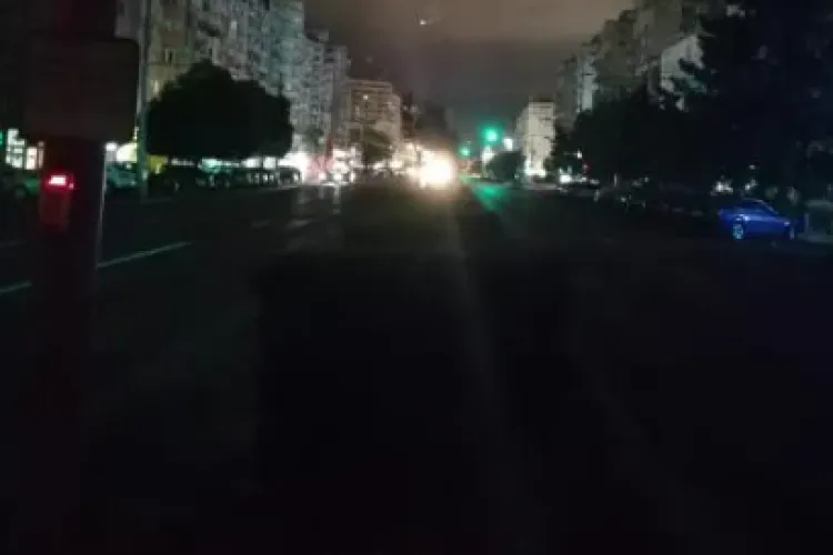 S-au săturat de întuneric! Mai mulți locuitori de pe o stradă din Cluj-Napoca cer lumină și soluții: „Nu s-a intervenit în niciun fel”