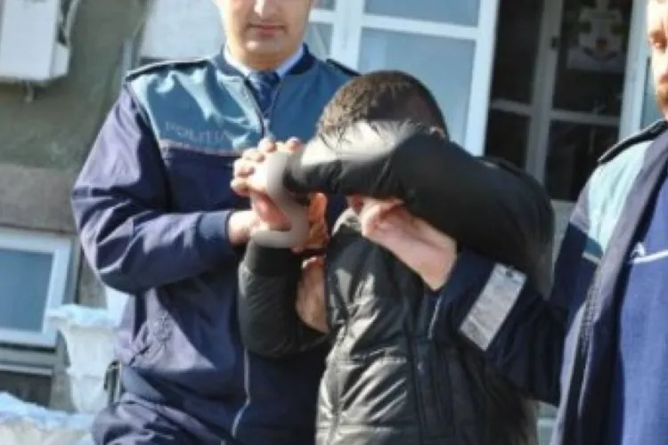 Un clujean a fost arestat după ce a dat spargerea în mai multe magazine: La unul dintre jafuri a lovit o angajată, aceasta încercând să îl oprească