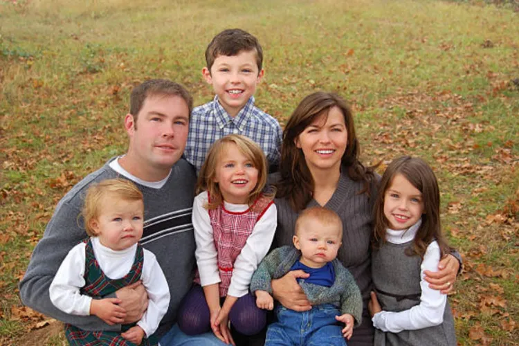 O familie cu 5 copii a găsit strategia pentru a nu rămâne fără bani: „Nu cheltuim nimic timp de o săptămână”. Sfatul dat celor cu probleme financiare