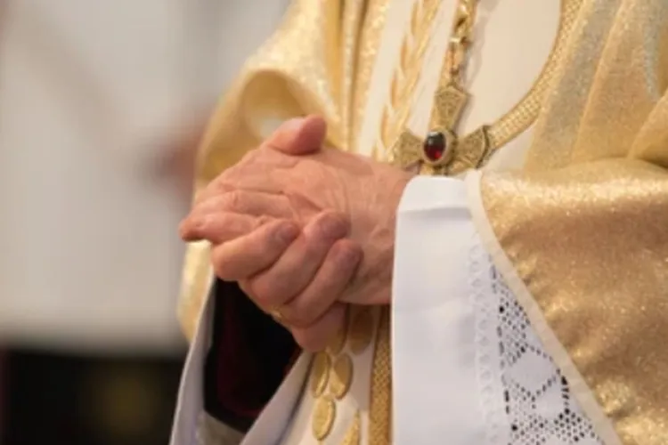 Scandal sexual în rândul Bisericii Catolice. Un preot este acuzat de agresiune sexuală asupra unui jurnalist. Când a avut loc incidentul