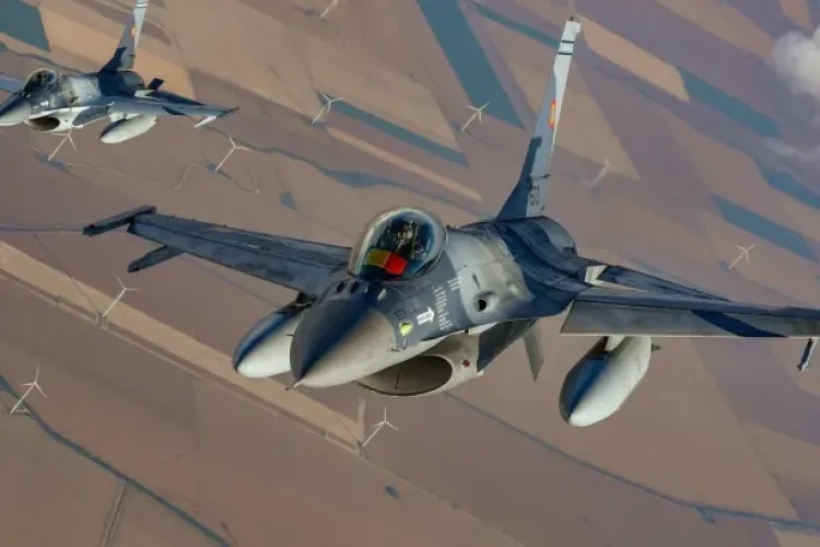 Armata Română a ridicat de la sol două aeronave! Populația, avertizată prin mesaje RO-Alert