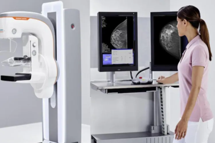 U-BT Cluj oferă o șansă celor mai curajoase femei: Află cum poți câștiga investigații medicale gratuite în luna dedicată prevenției cancerului la sân