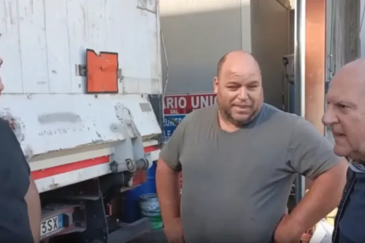 VIDEO. Român, erou în Italia: a salvat o fată nevăzătoare și pe tatăl ei dintr-o mașină care se scufunda. „Nimeni nu sărea, oamenii filmau”