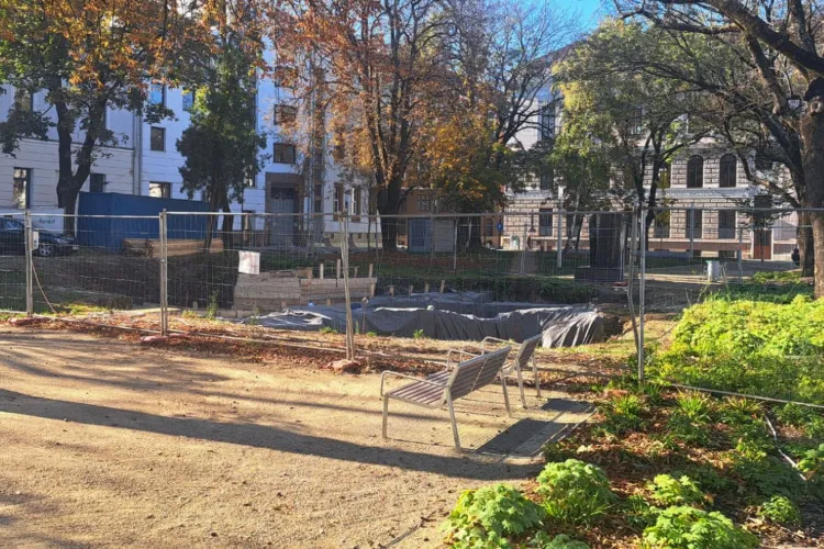 Comoara din centrul Clujului este în sfârșit pusă în valoare! Au început lucrările de restaurare, descoperirea istorică va fi admirată de toată lumea