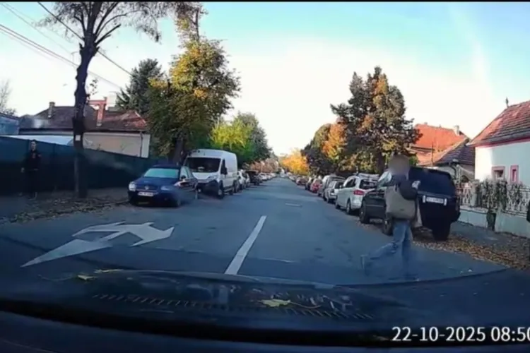 Un șofer din Cluj, mesaj viral pentru pietonii care traversează cu ochii în telefon: „Voi chiar nu aveți un minim simț de autoconservare?” VIDEO