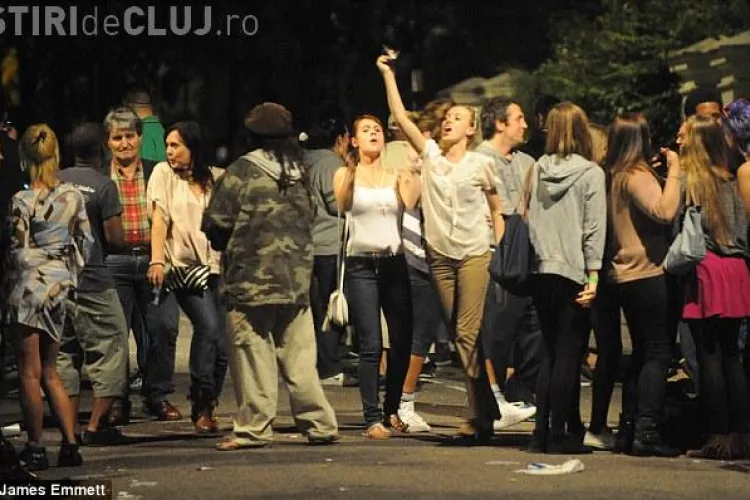 Fanii au plans-o pe Amy Winehouse beti in fata casei artistei! Vecinii au chemat politia VEZI FOTO