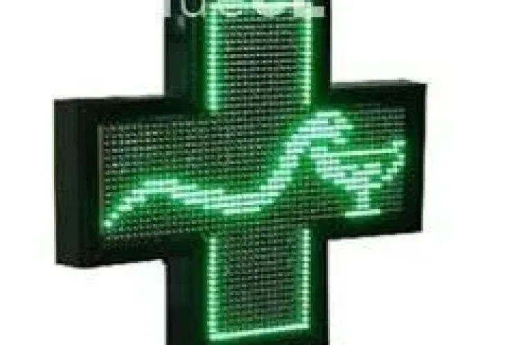 Locuitorii din cartierul Someseni au, dupa 20 de ani, farmacie