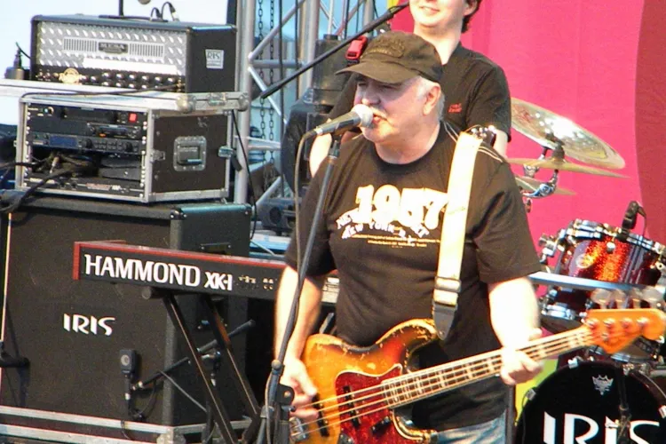 Rock in Transilvania! Un concert cu trupe clujene, care ar putea fi organizat, in premiera, in aceasta toamna! INTERVIU