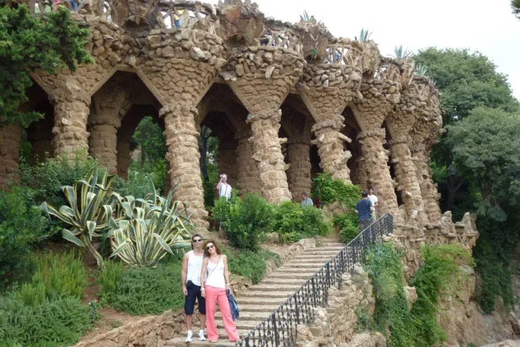 Mircea Badea a ramas fara aparatul foto in vacanta din Spania