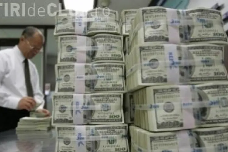 Dolarul nu mai e plasament sigur! Vezi ce spun analistii