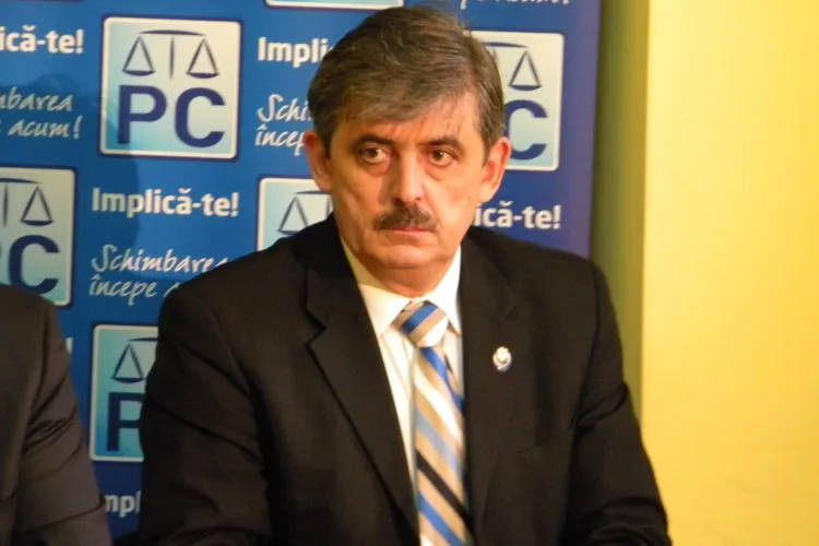 Horea Uioreanu: Pensionarii si bugetarii, batjocoriti din nou de PD-L