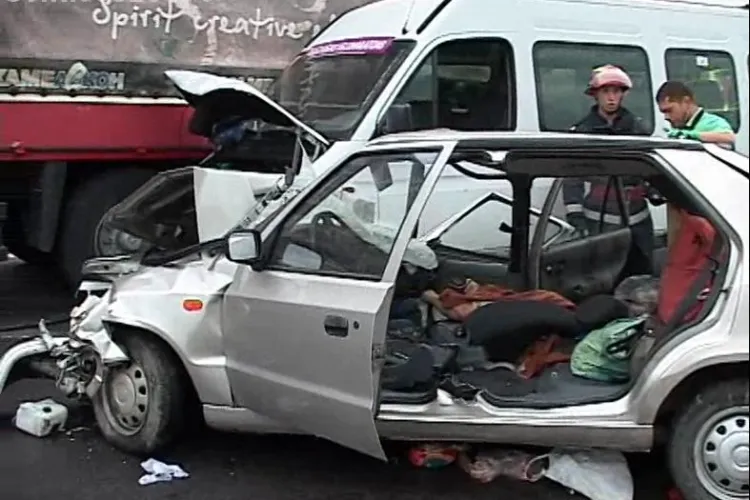 Accident mortal intre Huedin si Ciucea! O persoana a murit, iar alte doua sunt ranite grav