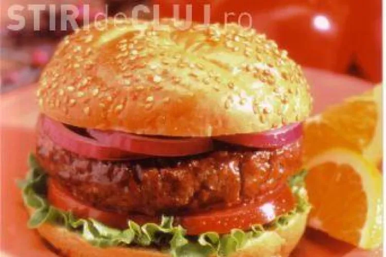 Deputatii Petru Calian si Mircia Giurgiu propun taxarea alimentelor nesanatoase si a sucurilor carbogazoase