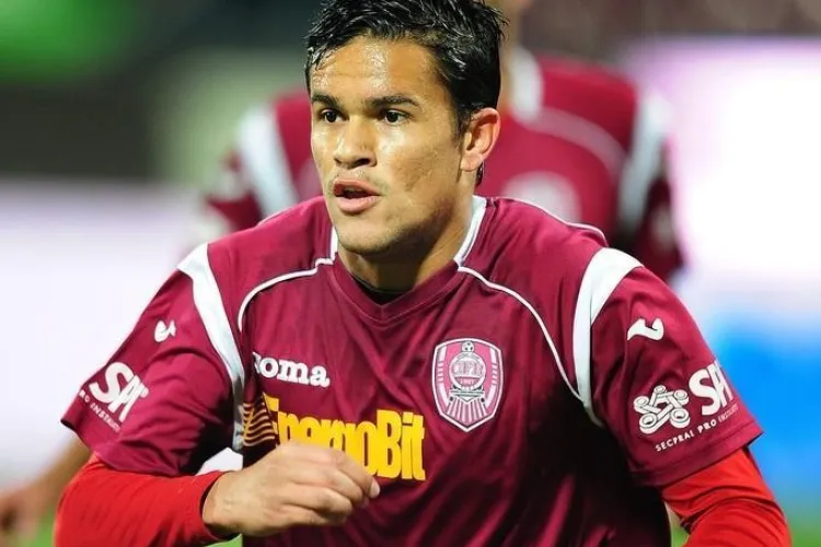 CFR Cluj - FCM Targu Mures 2-0. Nuno Claro a aparat un penalty