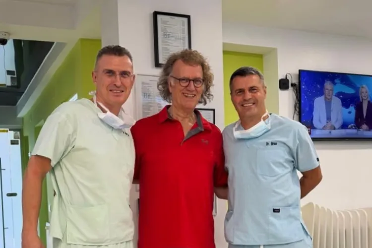 André Rieu, tratat de o problemă stomatologică la o clinică din Cluj. Cine sunt cei doi medici de TOP la care a apelat cunoscutul muzician 