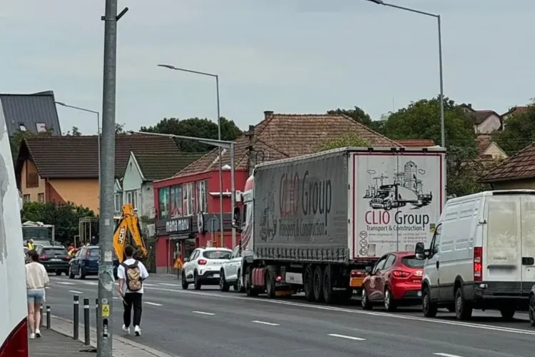 Calea Baciului și străzile din jur, coșmarul de zi cu zi al clujenilor: „Primăria, facem ceva acum, sau stăm 20 de ani după metrou, centură și pasaje?”