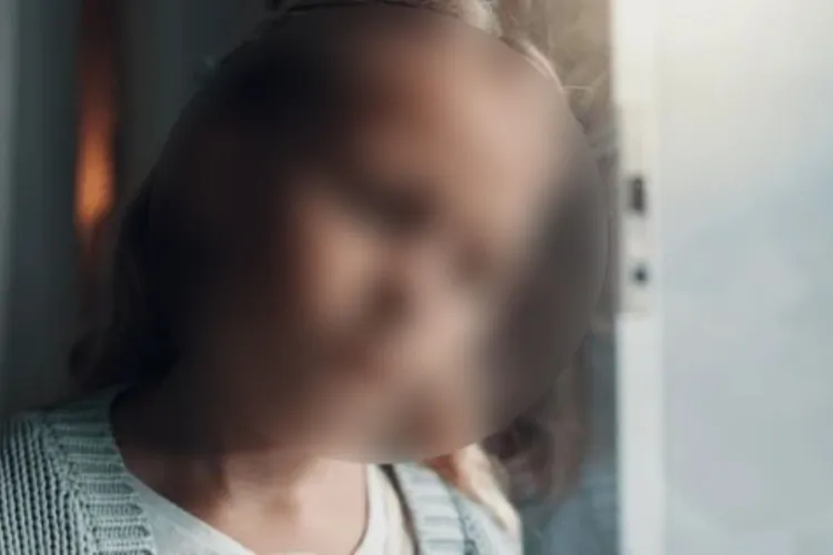 Elev de 14 ani prins cu o armă neautorizată într-un liceu din Cluj! Arma s-a descărcat și a rănit o colegă