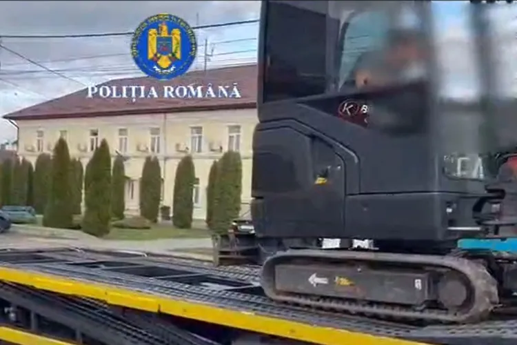 VIDEO. Captură neobișnuită făcută de polițiștii clujeni. Un excavator furat din Germania, depistat pe străzile din Cluj