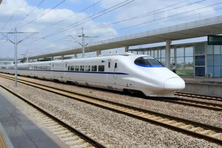 Plan ambițios pentru țară: Proiectul trenului de mare viteză, promovat de un deputat din Cluj, poate transforma mobilitatea în România