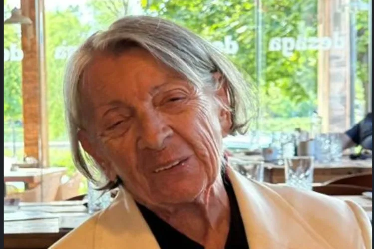 O bunicuță de 84 de ani a dispărut în Cluj-Napoca. Poliția și familia cer ajutorul cetățenilor. Dacă aveți infomații, sunați la 112!