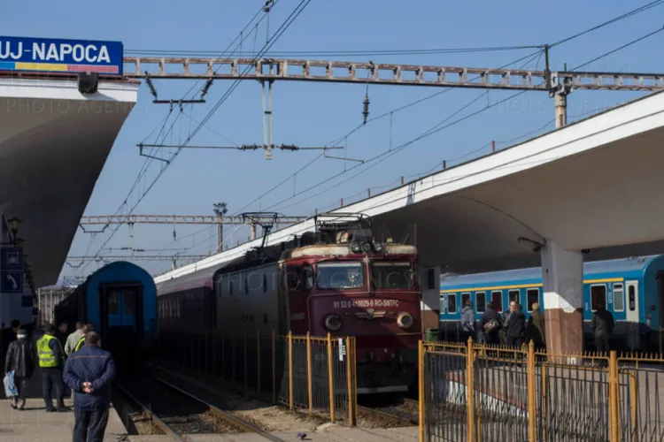 Doi minori dați dispăruți au fost găsiți în trenul Galați-Cluj-Napoca. Fata avea doar 14 ani, iar familia anunțase disperată dispariția acesteia