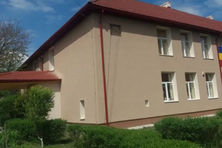 Investiție solidă într-o grădiniță din Cluj, înainte de venirea iernii. Copiii se vor bucura de un sistem performant de încălzire, printre altele