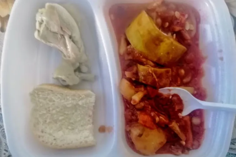 Gata cu mâncarea grețoasă și insuficientă din spitalele din România? Ministrul Sănătății face un apel clar către spitale: „Mâncarea nu este un moft!”