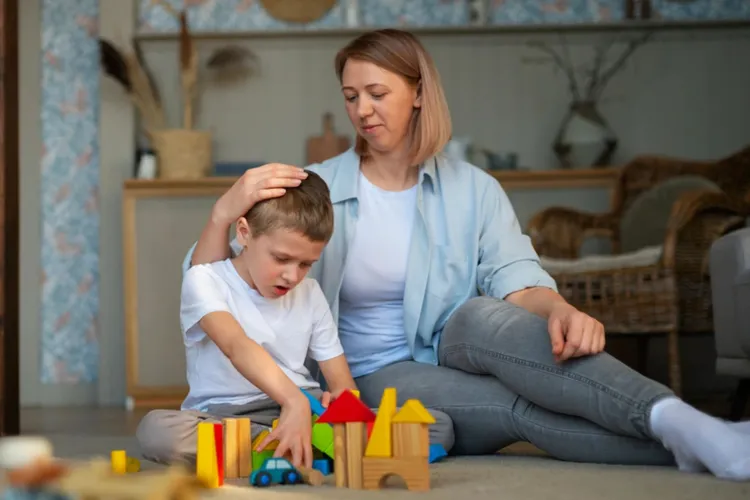 Proiect de lege în Parlament: consiliere psihologică gratuită pentru anumite familii din România. Cine va putea apela la acest ajutor