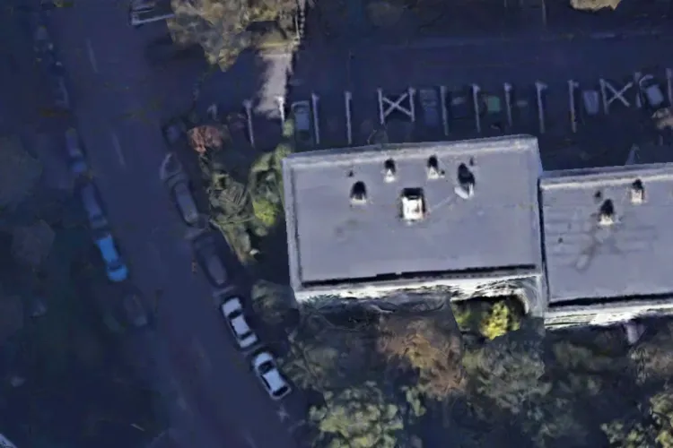 Cartierul Mănăștur din Cluj-Napoca a devenit loc de parcare exclusiv: Șoferii parchează pe unde îi taie capul: „Problema încă persistă!”