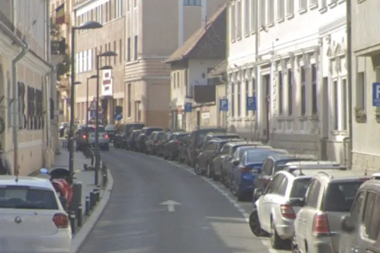 Clujenii se sufocă de poluare! Strada Ion C. Brătianu irespirabilă dimineața din cauza traficului 