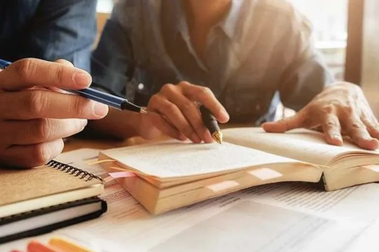 Sume uriașe din meditații în Cluj! ANAF confirmă venituri de peste 19 milioane de lei, iar un profesor a câștigat cât un manager de firmă