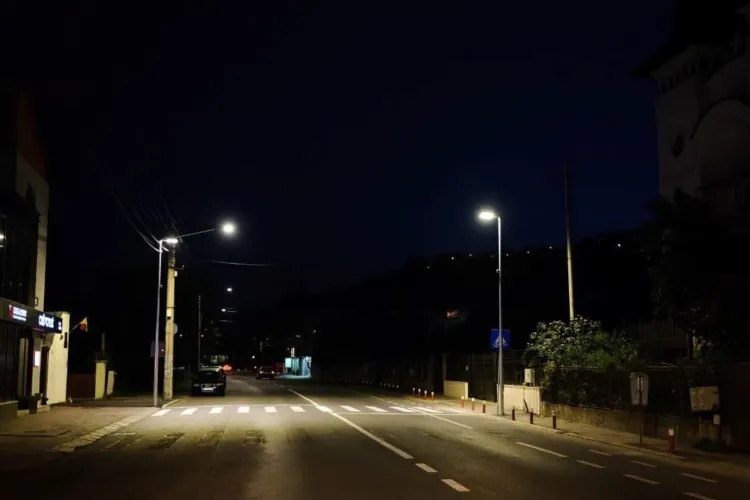 O stradă din Cluj-Napoca a devenit un joc de noroc: Extinderea drumului face imposibilă traversarea pe doar o trecere de pietoni: „E inadmisibil”