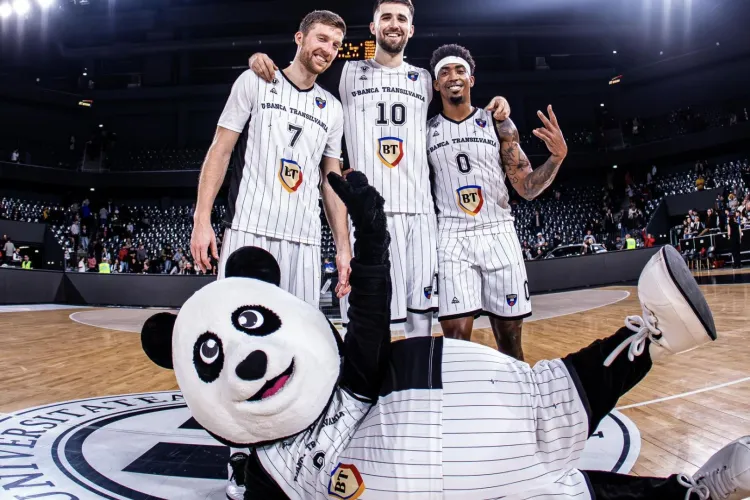 U-BT Cluj, spectacol total în fața fanilor! Victorie și moment istoric pentru Mihai Silvășan: „Sunt recunoscător că fac parte din ceva special”