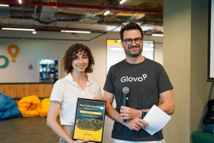 Tinerii care vor să schimbe industria transporturilor – povestea startup-ului clujean AtruX, câștigător în cadrul competiției Tech Catalyst by Glovo