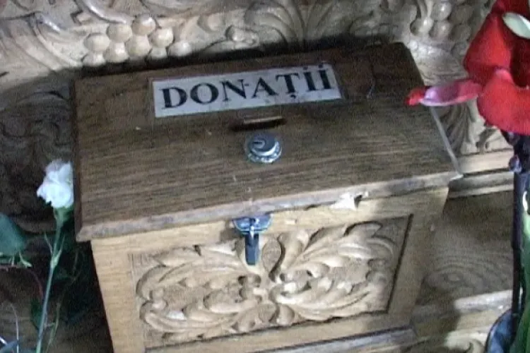 Doi tineri au fost arestați, după ce au dat o spargere de zile mari în Casa Domnului! Prejudiciul estimat se ridică la aproximativ 6.000 de euro