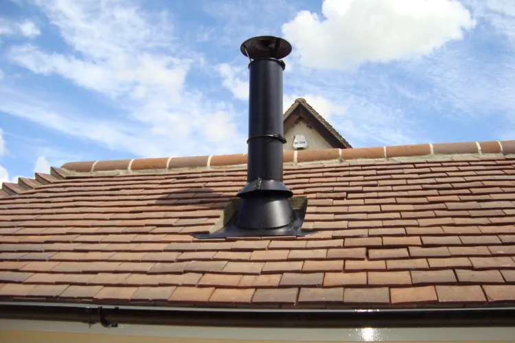 Miros ciudat de cauciuc ars! Clujenii din Florești cer intervenție: „Nu e de la lemne, e ceva mult mai grav!”