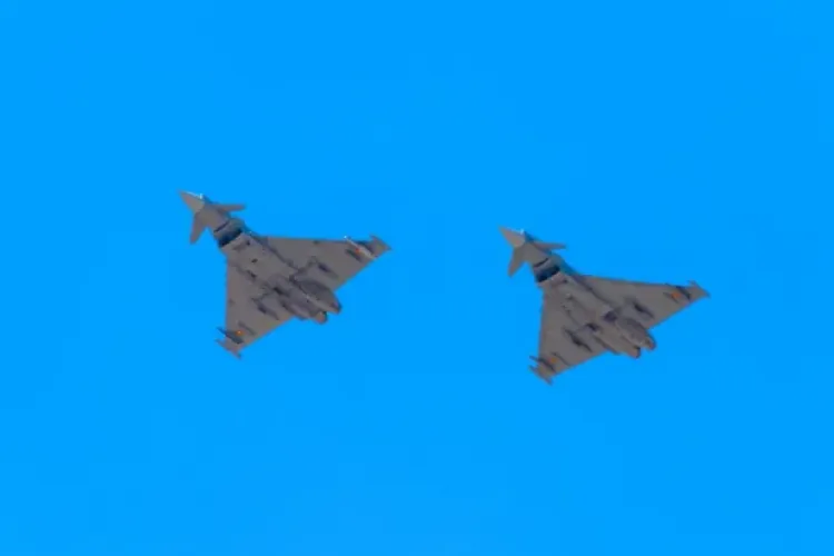 Armata Română, în alertă! S-au ridicat avioanele de luptă de la sol. Noi atacuri cu drone la granița României 