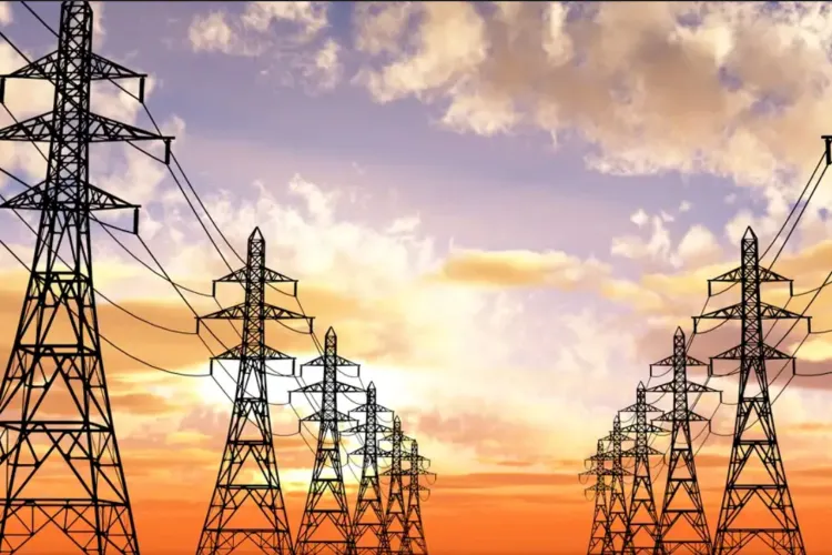 O localitate din Cluj rămâne fără curent electric pentru două zile din cauza lucrărilor de modernizare. Mii de oameni vor fi afectați